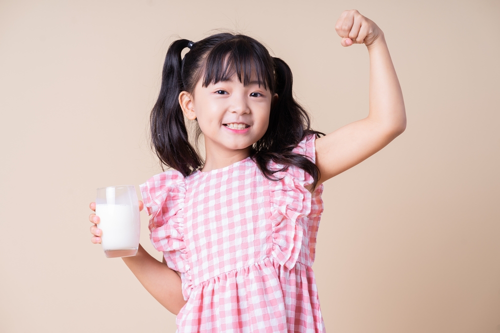 Whole milk is unhealthy? Dispelling the myth of milk drinking!